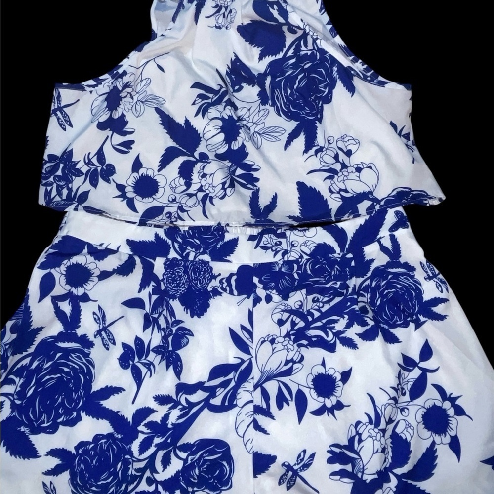 Floral Blue and White Halter Top and Short set - Picture 3 of 4